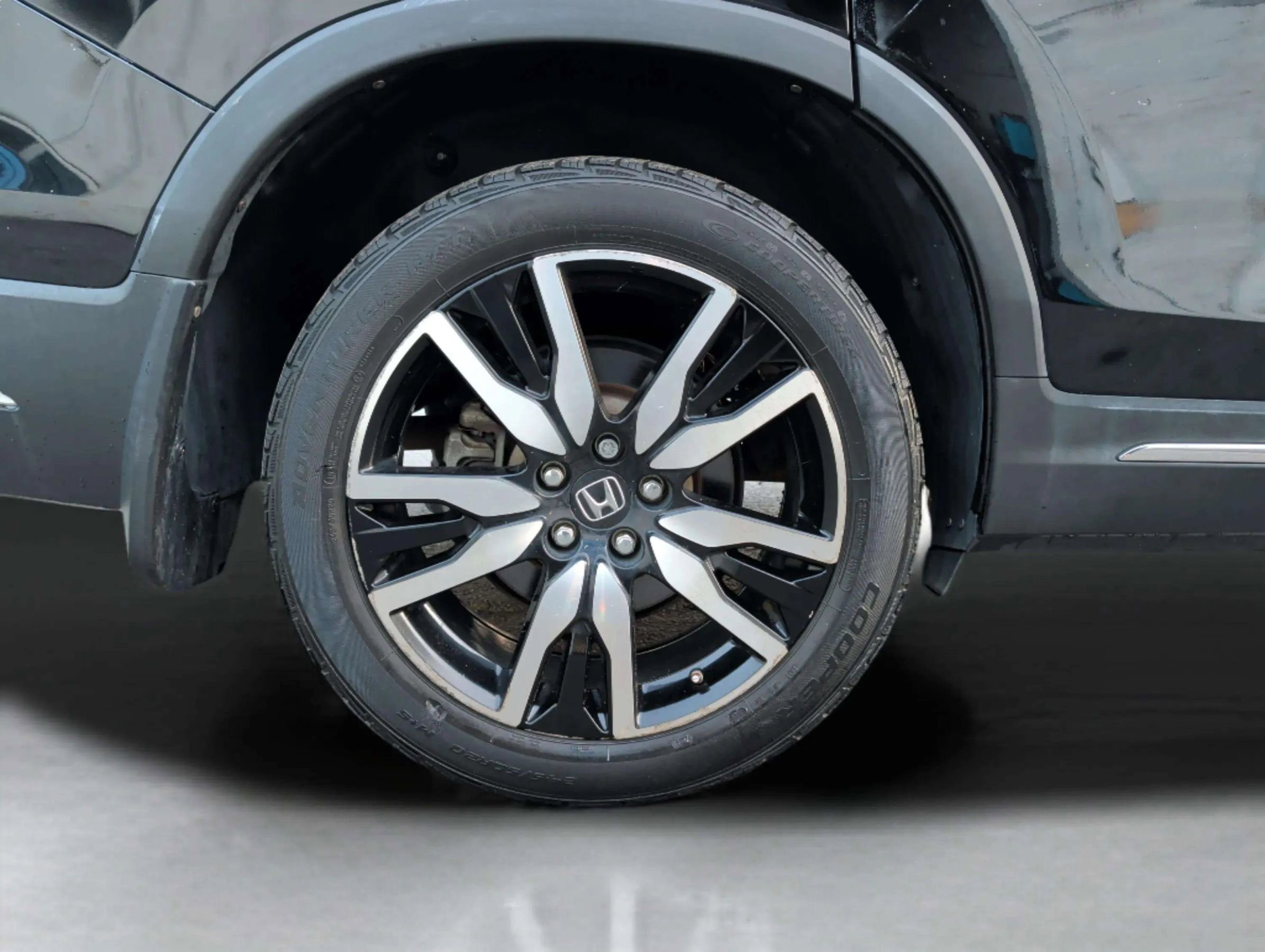 Used 2019 Honda Pilot Elite image 35