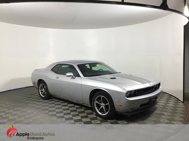 Used 2010 Dodge Challenger SE