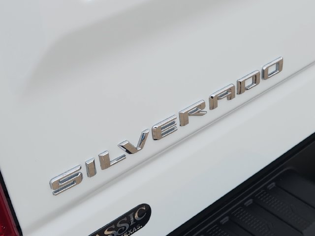Used 2025 Chevrolet Silverado 1500 W/T RWD image 9