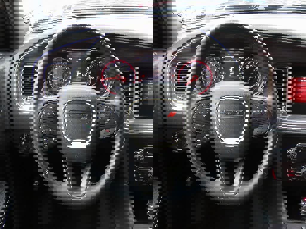 Used 2015 Dodge Charger SE image 17