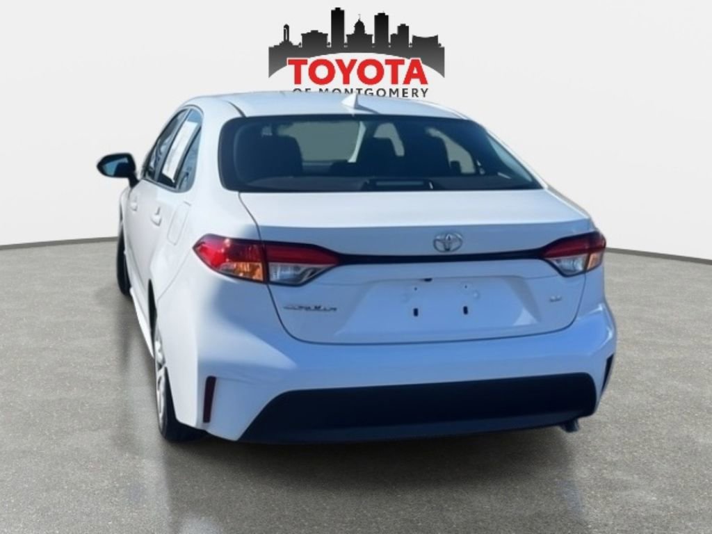 Used 2025 Toyota Corolla LE image 5