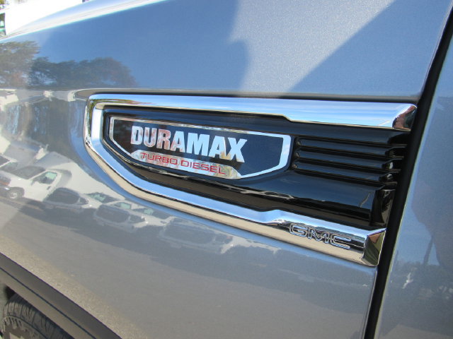 Used 2023 GMC Sierra 1500 SLT w/ SLT Premium Plus Package AWD/4WD image 10