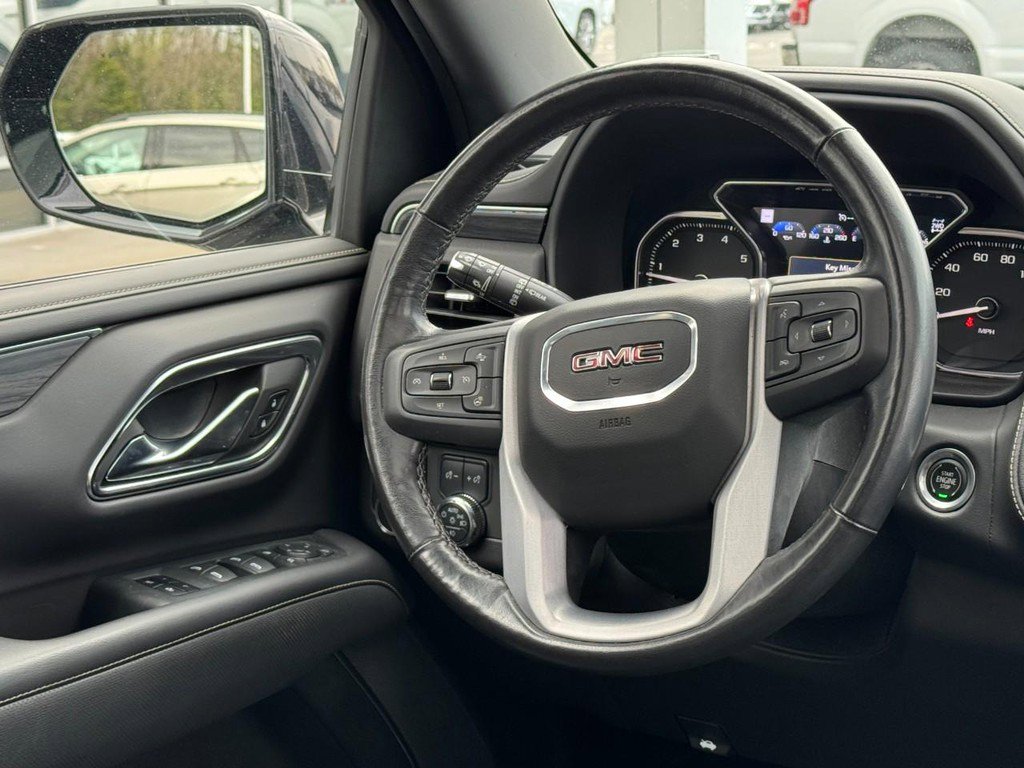 Used 2021 GMC Yukon SLT w/ SLT Premium Package image 18