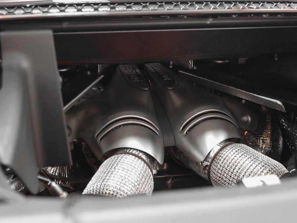 Certified 2025 Ferrari 296 GTS RWD image 35