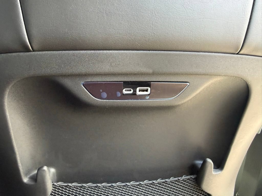 New 2027 Chrysler Pacifica Limited w/ Family Tech Group FWD image 62