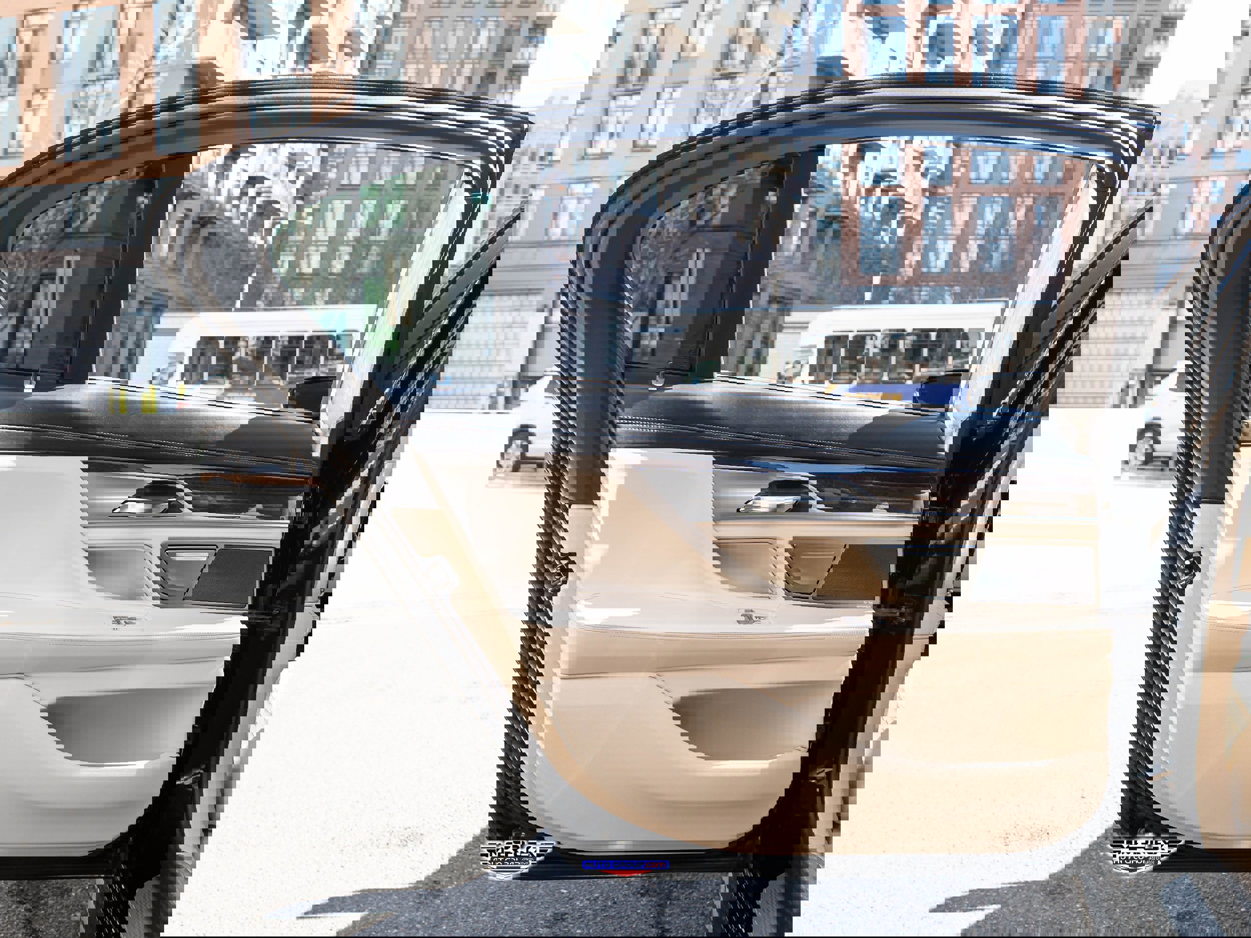 Used 2017 BMW 750i RWD image 48