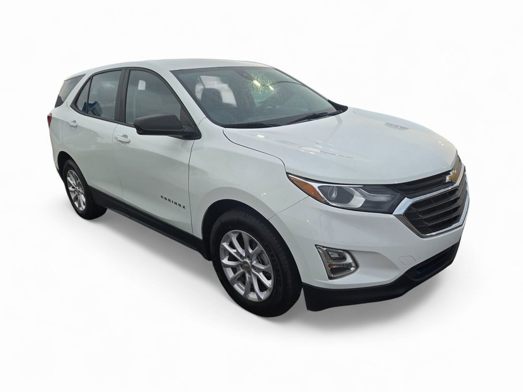 Used 2021 Chevrolet Equinox LS image 2