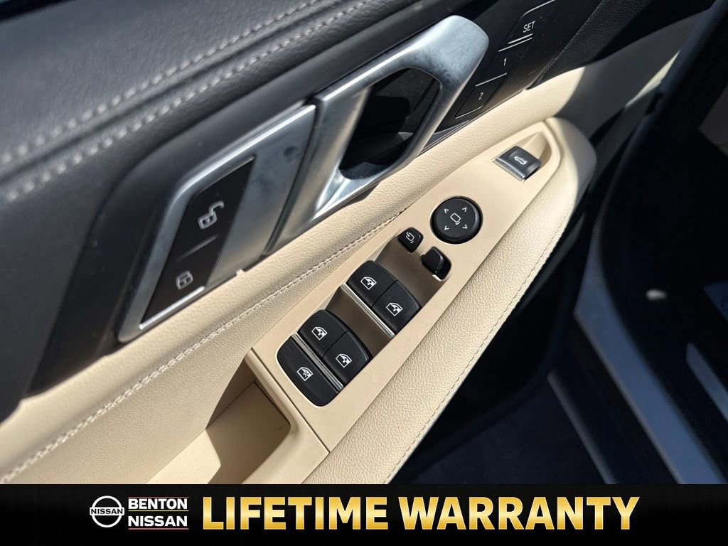 Used 2022 BMW X5 sDrive40i w/ Executive Package image 13