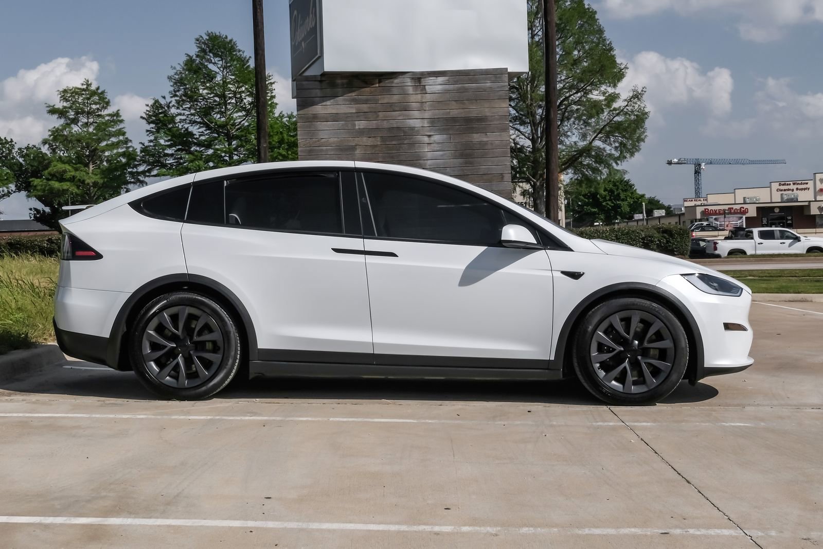 Used 2024 Tesla Model X AWD/4WD image 8