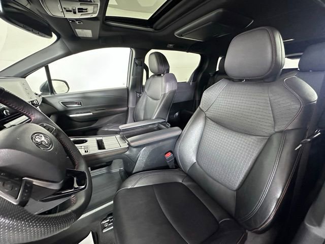 Used 2023 Toyota Sienna XSE w/ XSE Plus Package AWD/4WD image 24