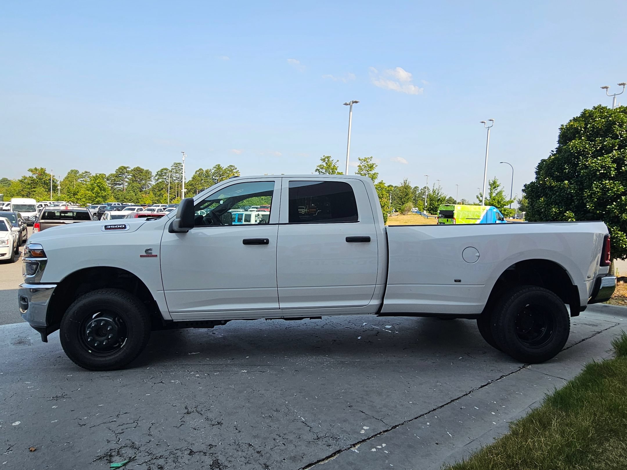 New 2026 RAM 3500 Tradesman w/ Chrome Appearance Group A AWD/4WD image 4