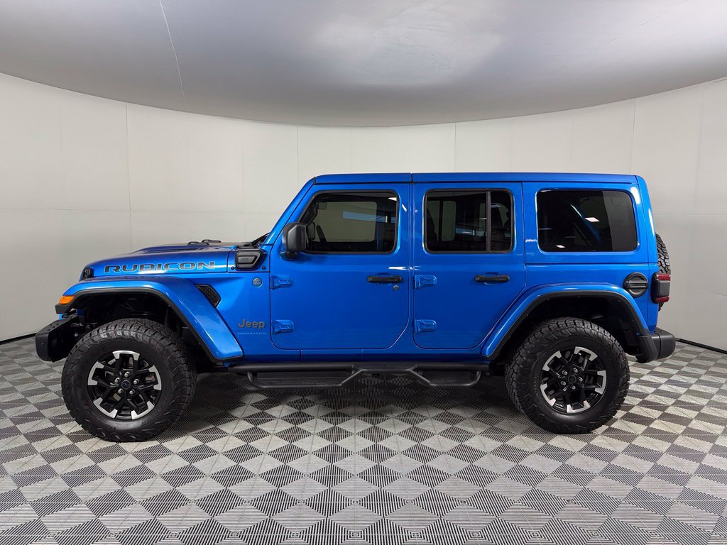 Used 2024 Jeep Wrangler Unlimited Rubicon 4xe AWD/4WD image 10