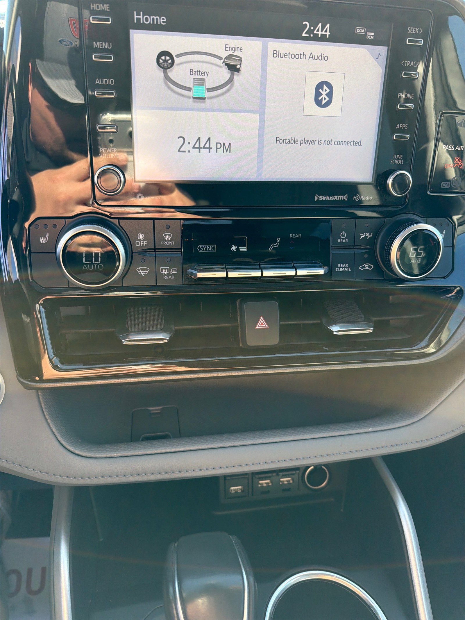 Used 2021 Toyota Highlander XLE image 19