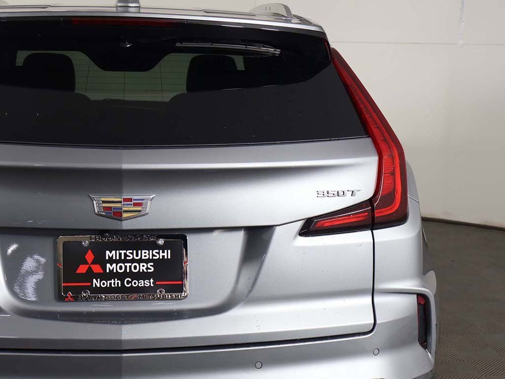 Used 2024 Cadillac XT4 Premium Luxury image 14