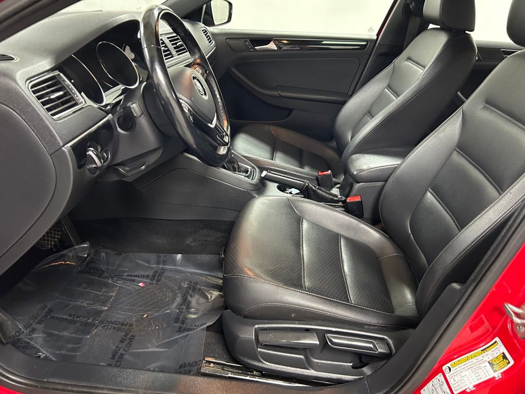 Used 2018 Volkswagen Jetta Sport image 12