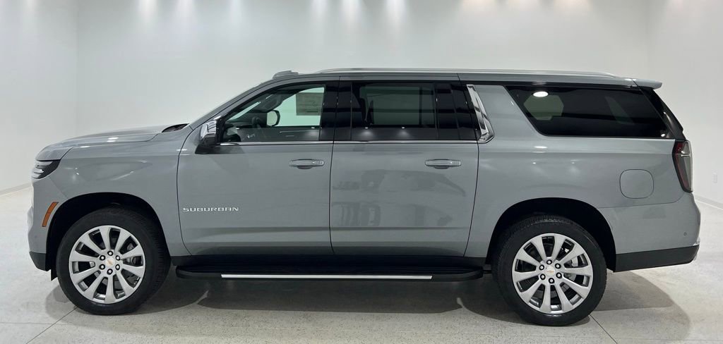 New 2026 Chevrolet Suburban Premier image 2