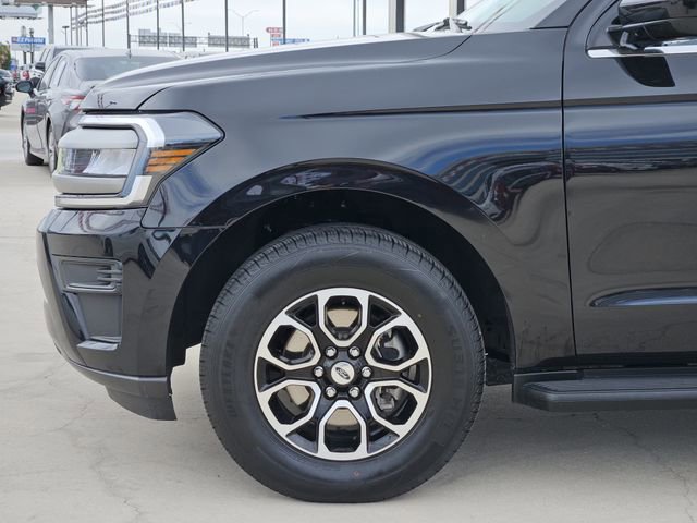 Used 2024 Ford Expedition XLT image 9