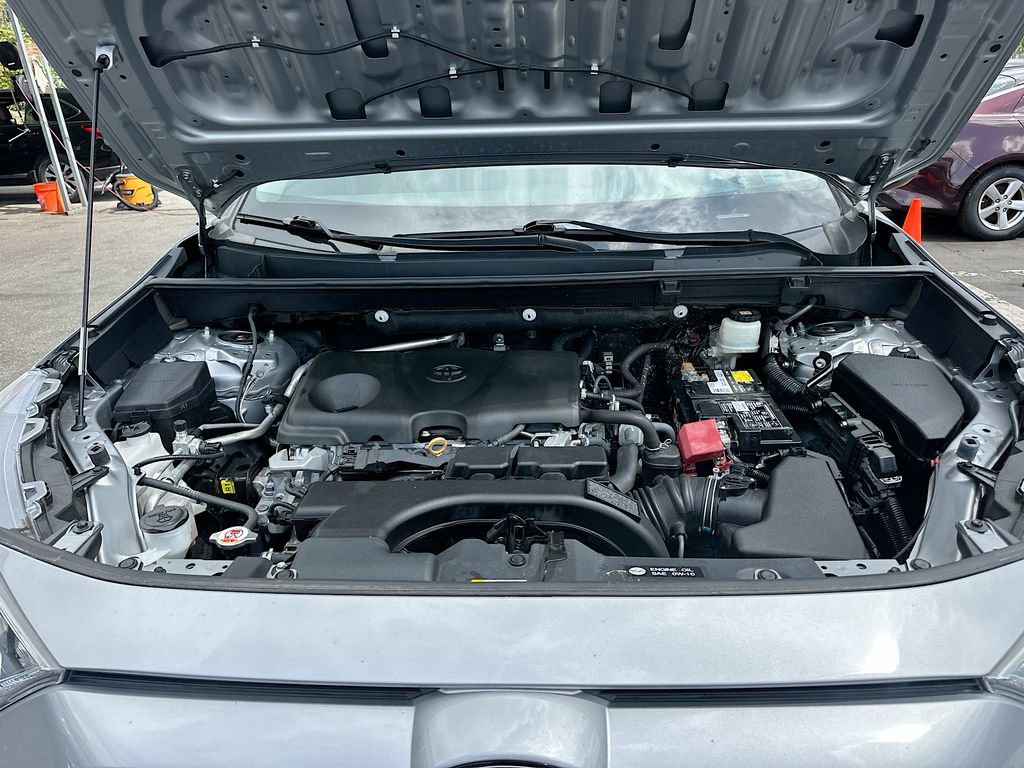 Used 2019 Toyota RAV4 XLE FWD image 28