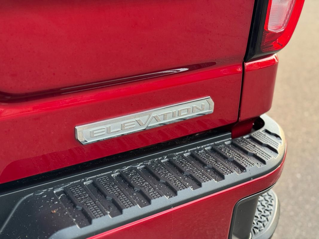 Used 2021 GMC Sierra 1500 Elevation w/ Preferred Package image 12
