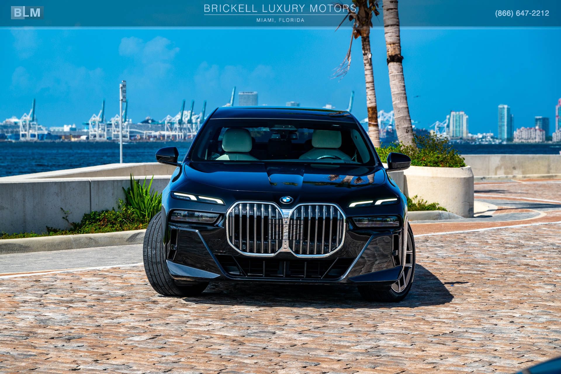 Used 2024 BMW 760i xDrive AWD/4WD image 2