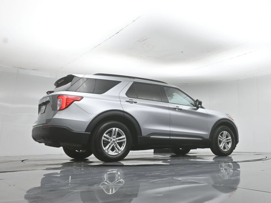Certified 2022 Ford Explorer XLT RWD image 65