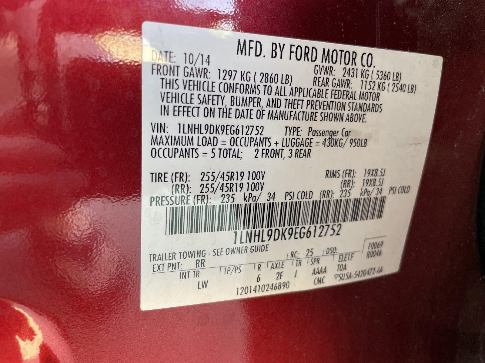 Used 2014 Lincoln MKS FWD image 13