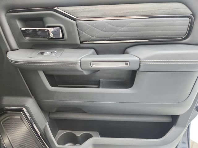 New 2025 RAM 2500 Limited AWD/4WD image 33
