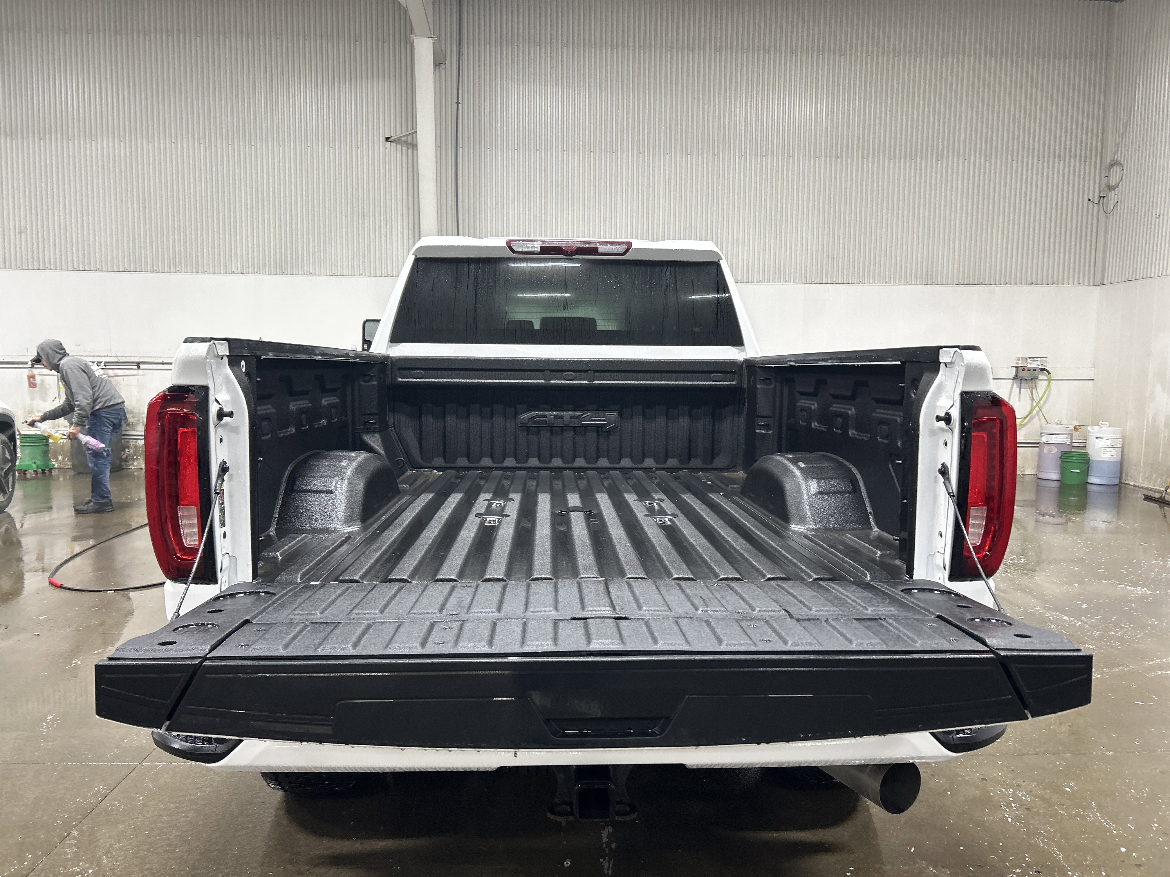 Used 2023 GMC Sierra 2500 AT4 w/ Gooseneck/5TH Wheel Package image 8