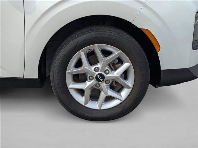 Used 2020 Kia Soul S FWD image 22