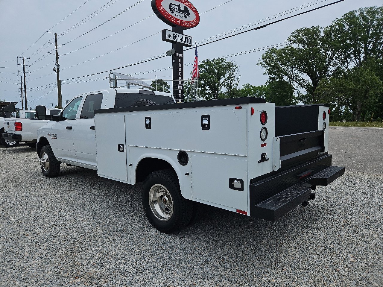 Used 2016 RAM 3500 Tradesman image 3