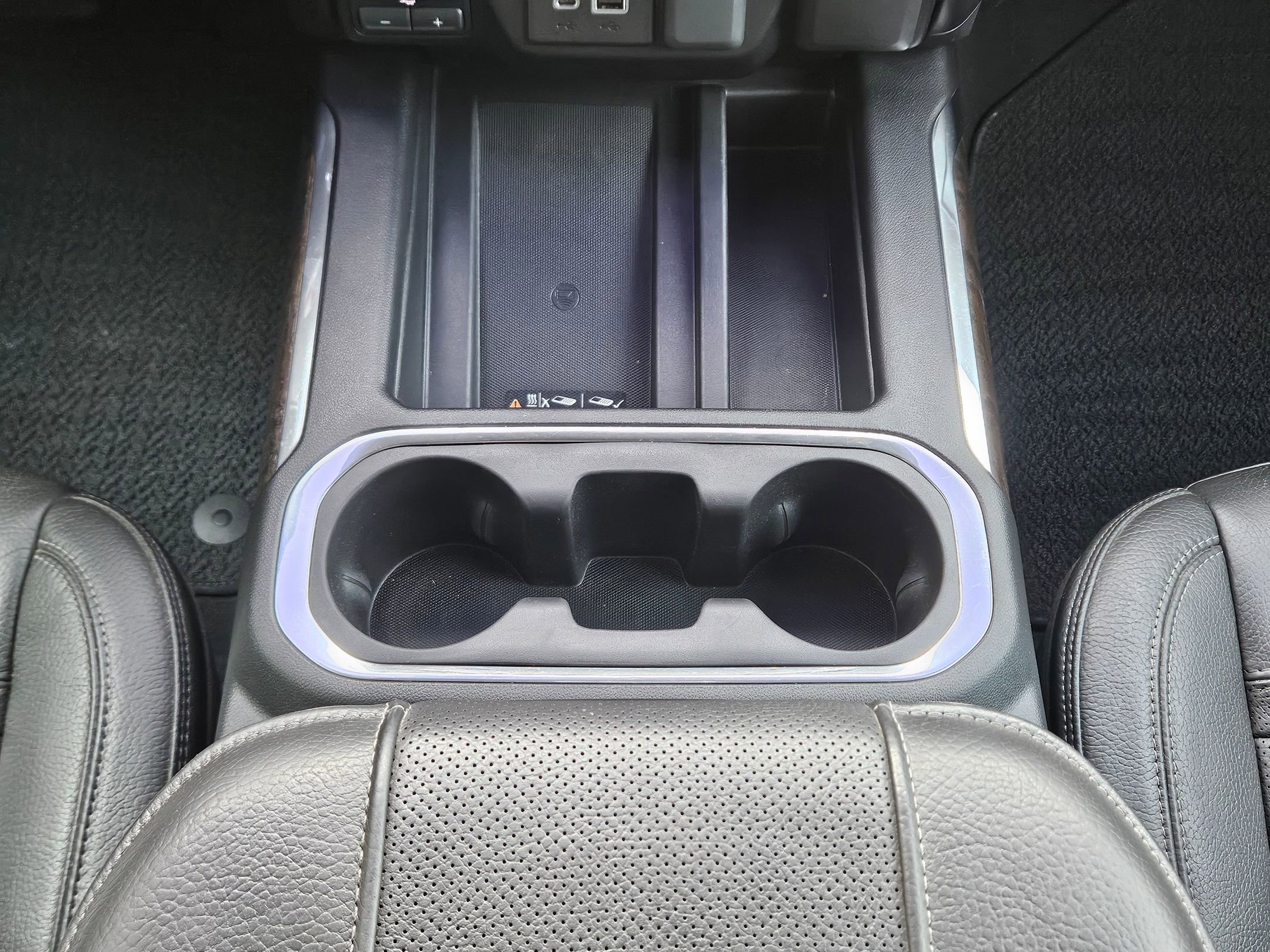 Used 2023 GMC Sierra 3500 Denali image 12