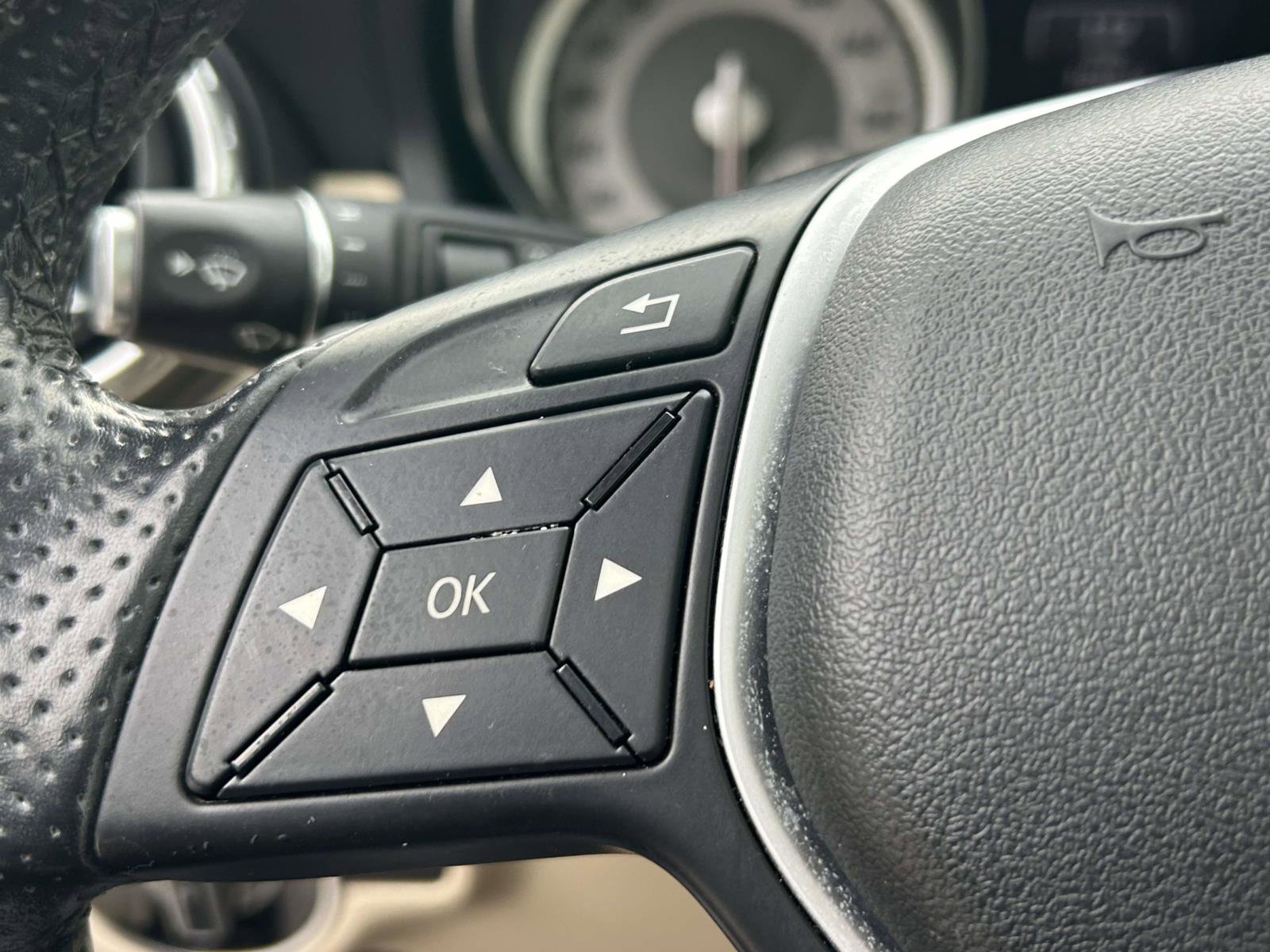 Used 2015 Mercedes-Benz GLA 250 4MATIC image 22