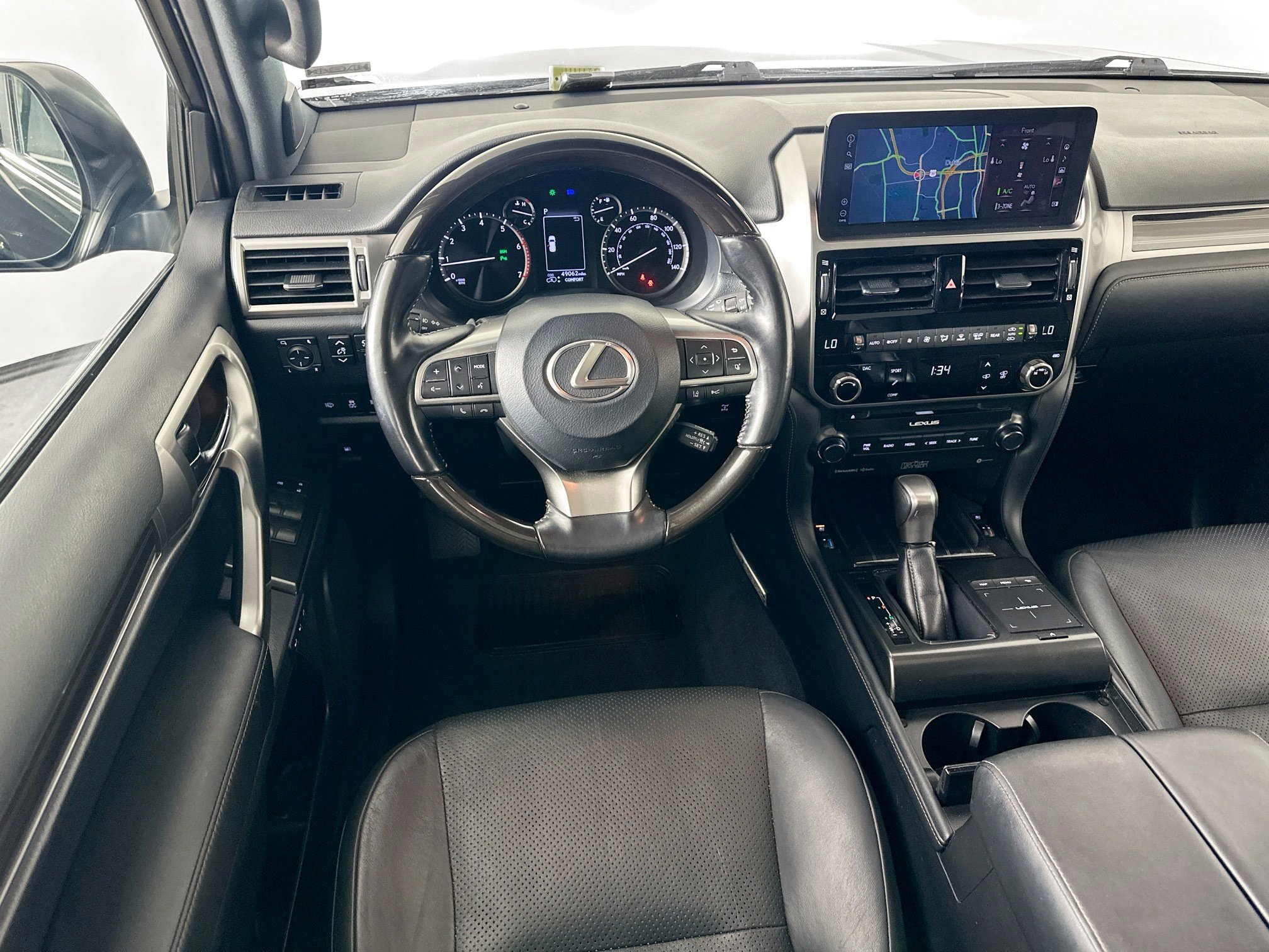 Used 2022 Lexus GX 460 Luxury w/ Accessory Package AWD/4WD image 30