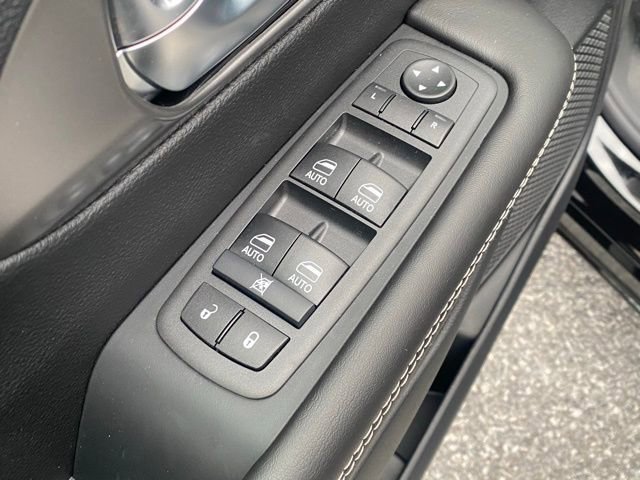 New 2026 Chrysler Voyager LX image 13