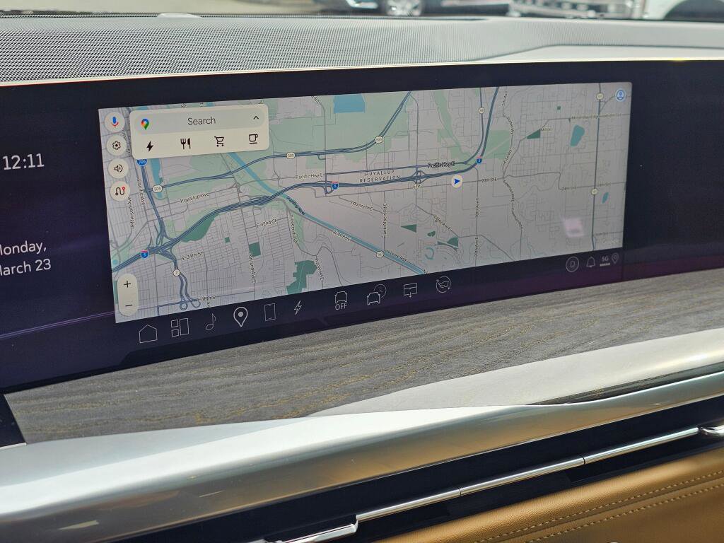 Used 2025 Cadillac Escalade IQ Luxury 2 image 36