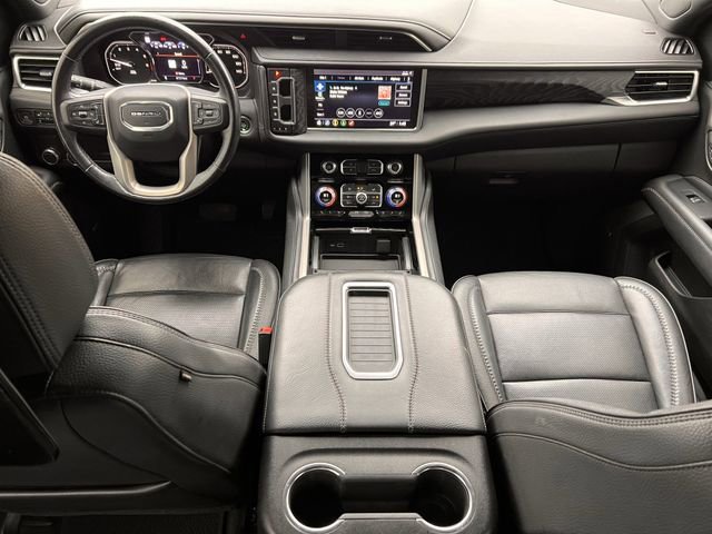 Used 2021 GMC Yukon Denali w/ Denali Premium Package image 10
