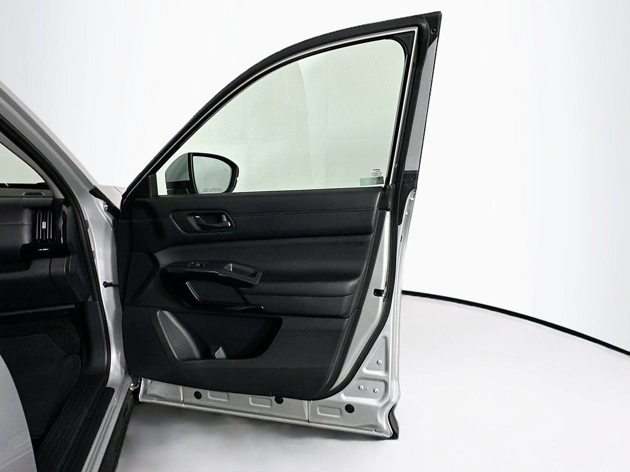 Used 2024 Nissan Pathfinder SV image 32