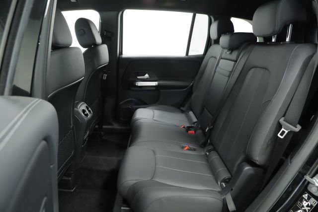 Used 2024 Mercedes-Benz GLB 250 4MATIC image 34