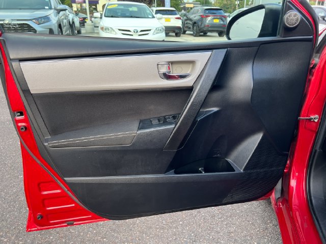 Used 2019 Toyota Corolla LE w/ LE Premium Package FWD image 16
