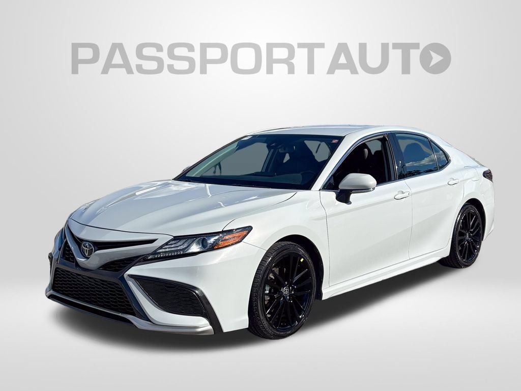 Used 2024 Toyota Camry XSE FWD image 1