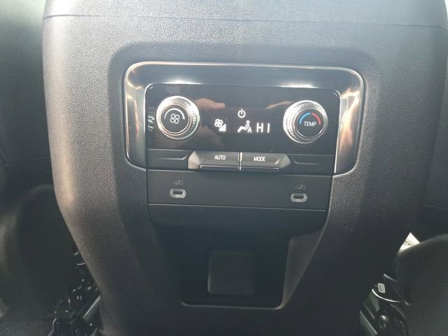 Used 2023 GMC Yukon SLE w/ Gmc Pro Safety Plus Package image 45