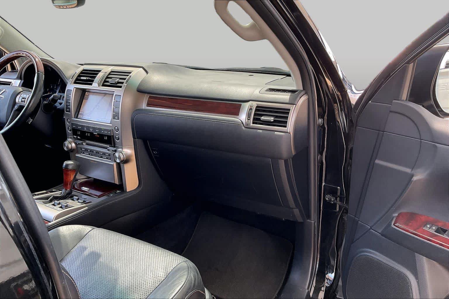 Used 2012 Lexus GX 460 Premium AWD/4WD image 18