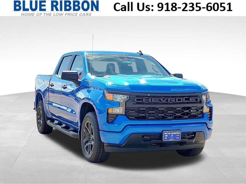 New 2025 Chevrolet Silverado 1500 Custom w/ Turbomax Blackout Package video 1