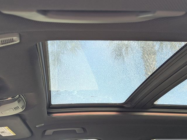 Used 2022 BMW X5 xDrive40i w/ Executive Package image 18