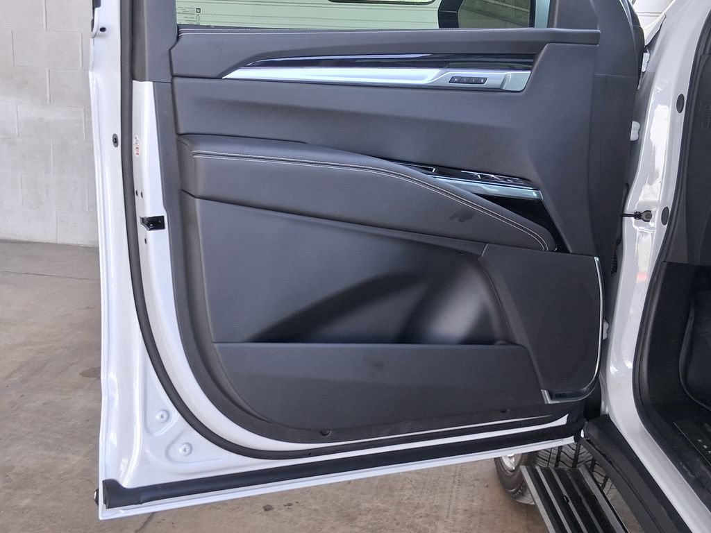 New 2026 Cadillac Escalade Sport w/ Touring Package AWD/4WD image 17