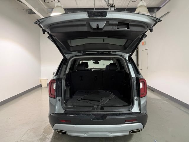 Used 2023 GMC Acadia SLT AWD/4WD image 8