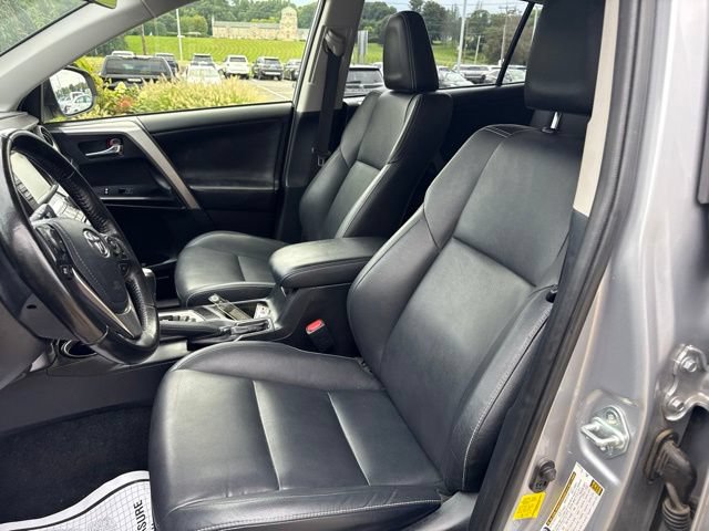 Used 2018 Toyota RAV4 Limited AWD/4WD image 15