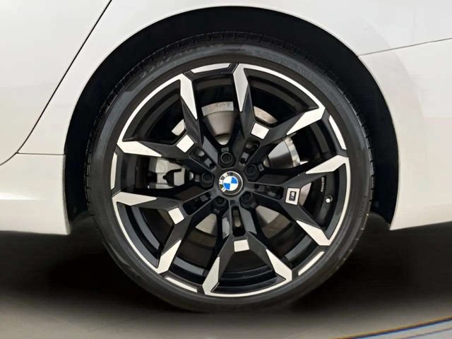 Used 2026 BMW 330i xDrive Sedan AWD/4WD image 99