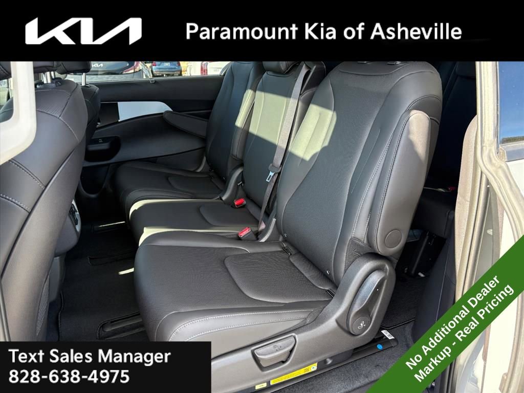 New 2026 Kia Carnival SX w/ SX Dark Edition Package image 22