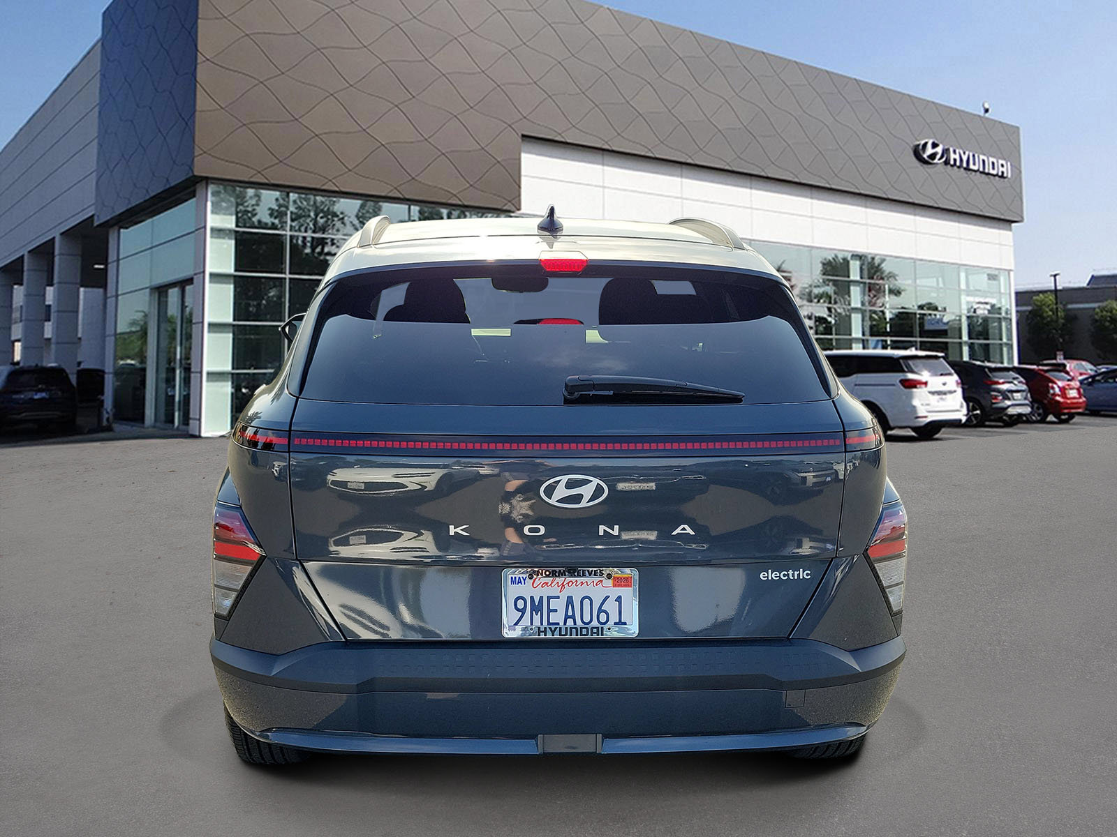 Certified 2024 Hyundai Kona SEL FWD image 4